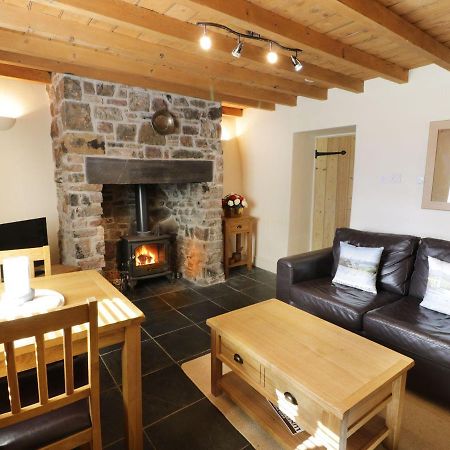 Menai Cottage Llanfairpwllgwyngyll Exterior photo